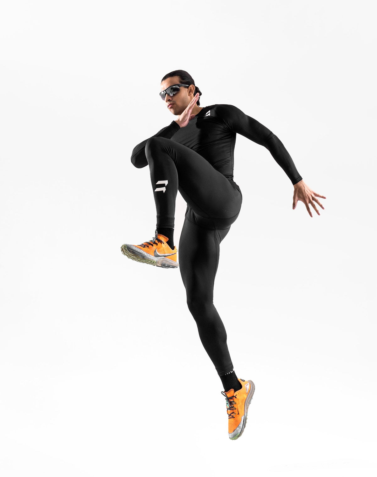 LOGO FULL SLEEVES COMPRESSION