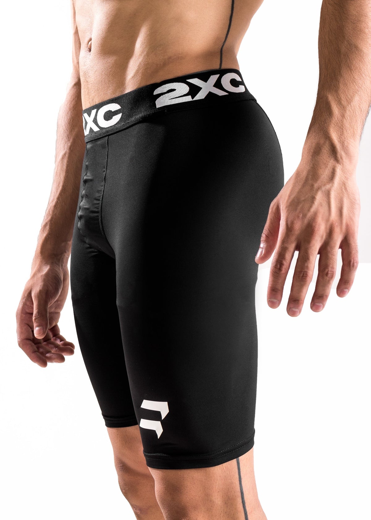 LOGO HALF BOTTOM COMPRESSION