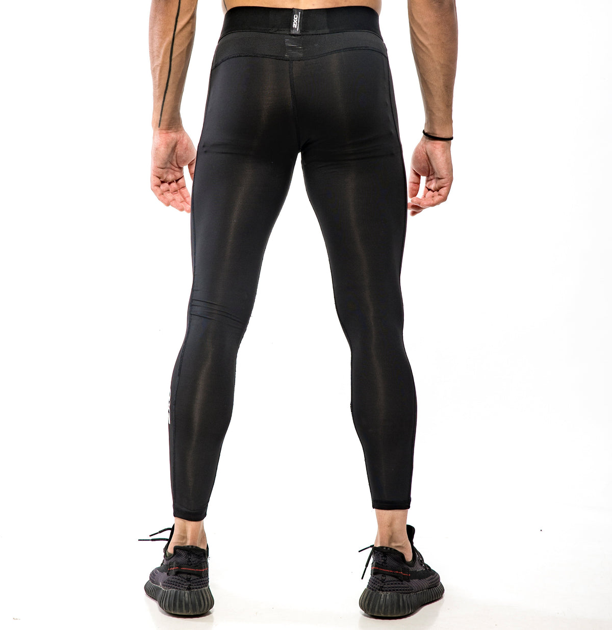BLACK FULL BOTTOM COMPRESSION